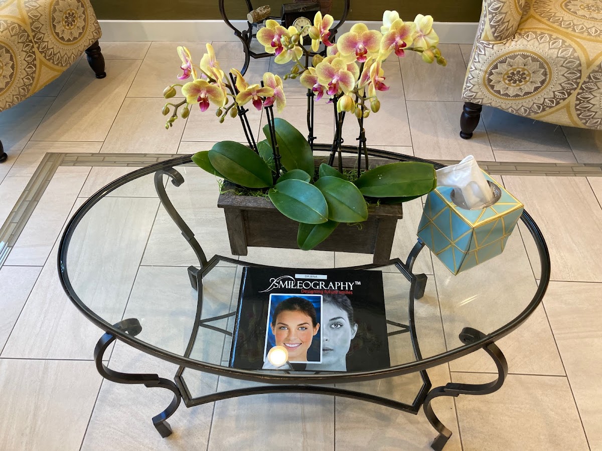 Encino Cosmetic & Dental Implants photo 1