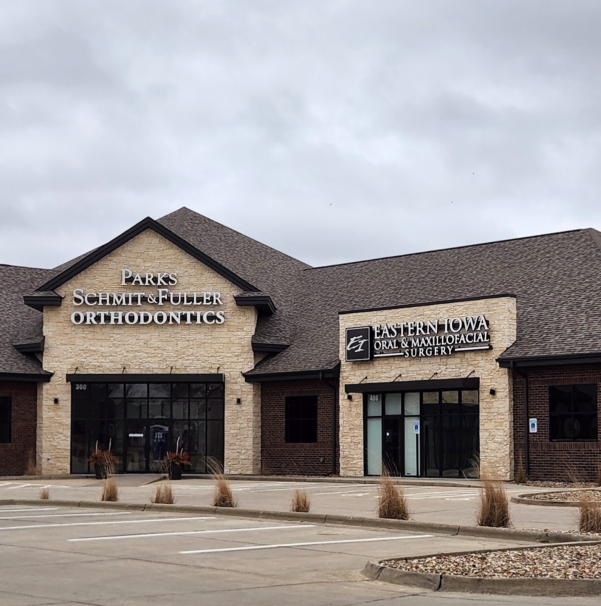 Eastern Iowa Oral Surgery & Dental Implant Center photo 4