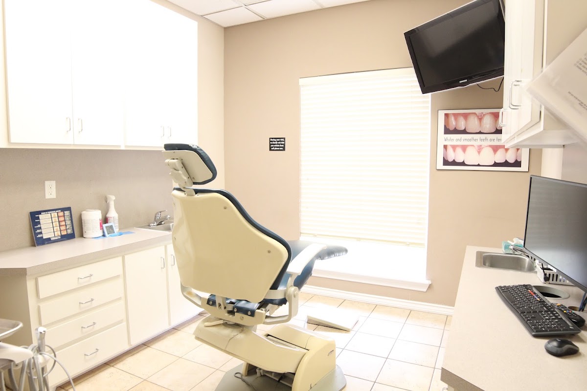 Lawton Dental and Implants photo 3
