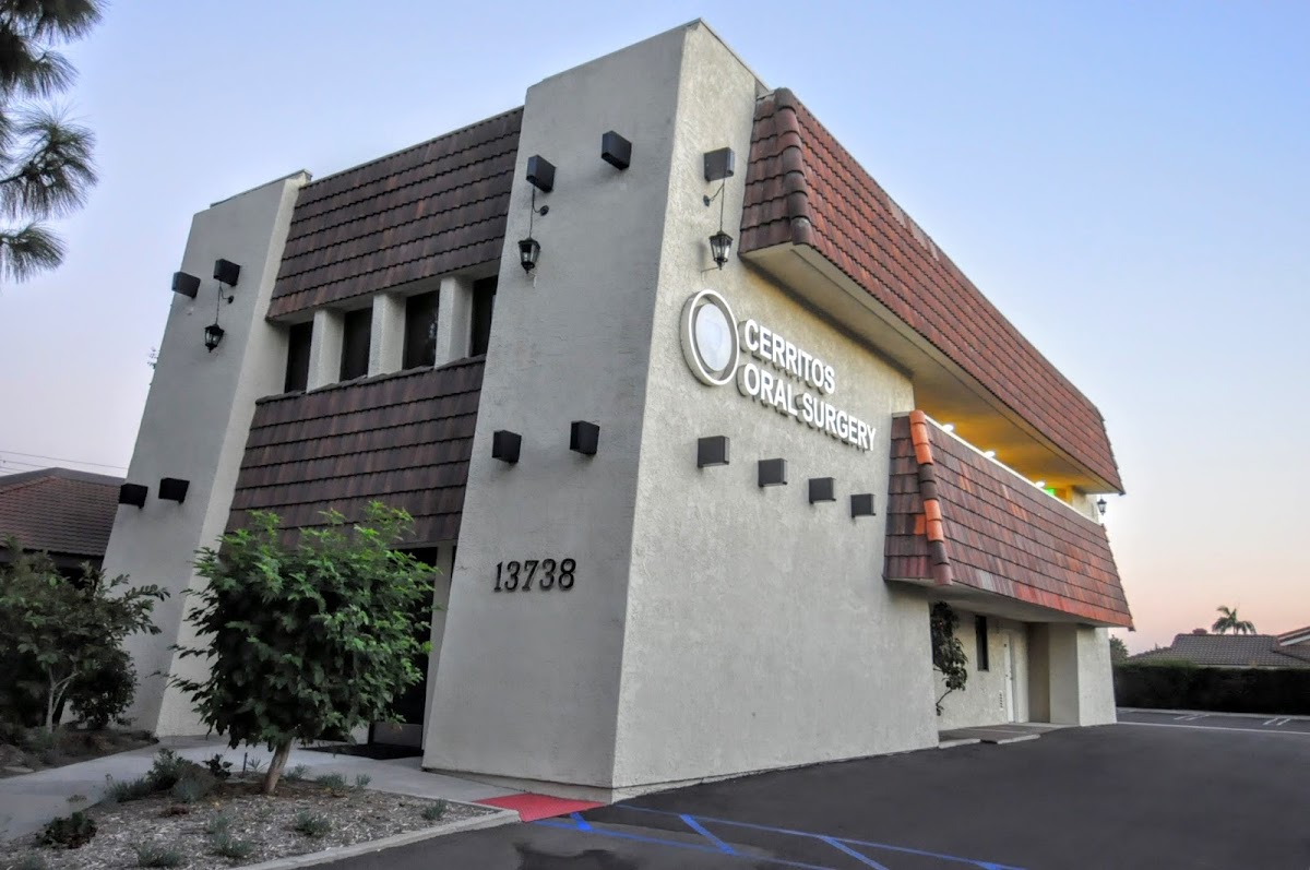 Cerritos Oral Surgery photo 2