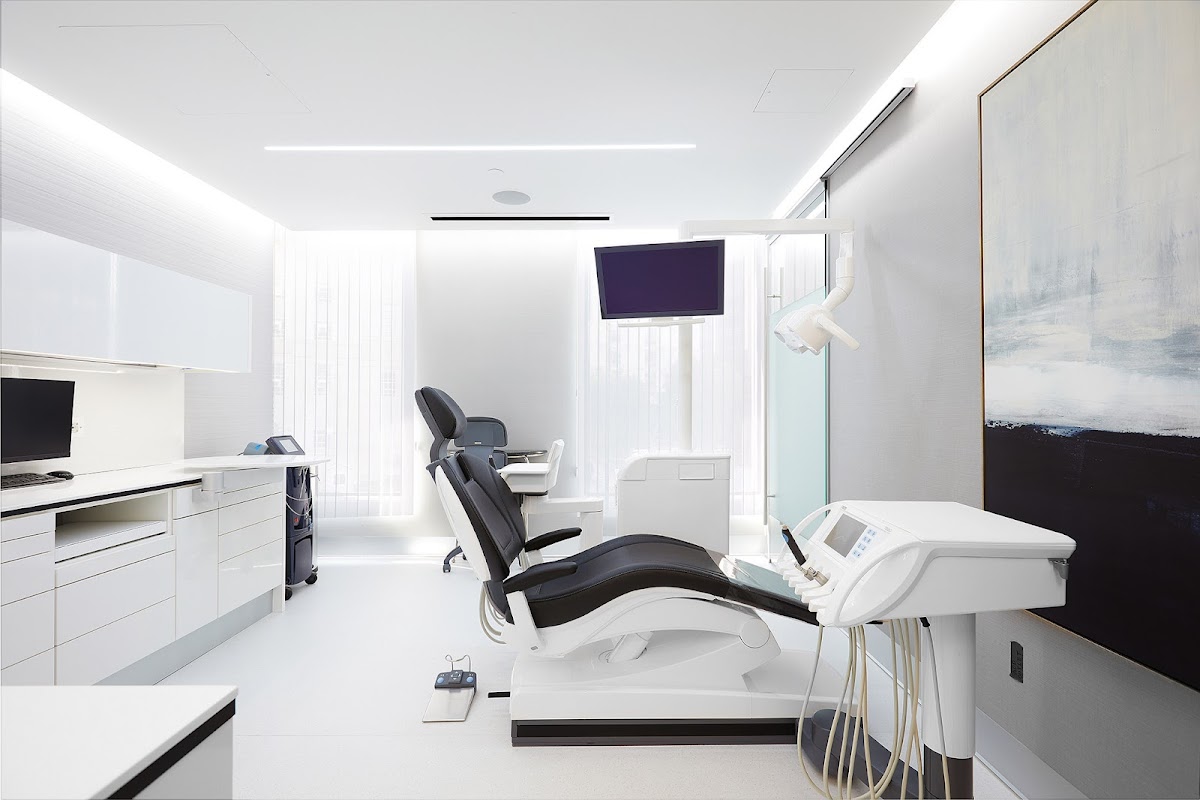 Dr. Ami Amini-salari, MD, DMD, PHD | Oral & Maxillofacial Surgery photo 5
