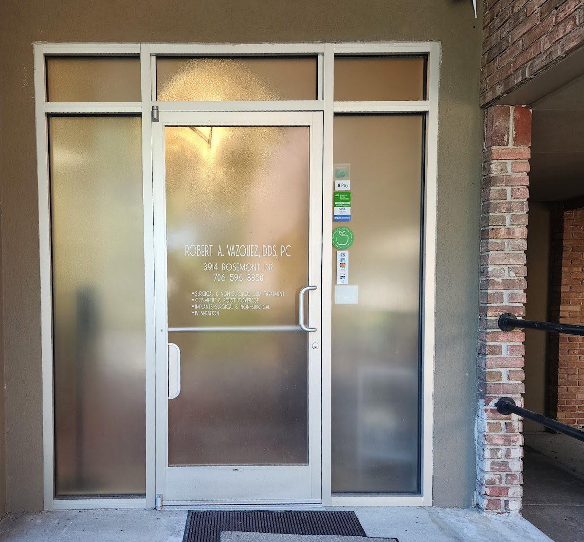 Dr. Robert A. Vazquez DDS, P.C.- Columbus Periodontics and Implant Dentistry photo 6