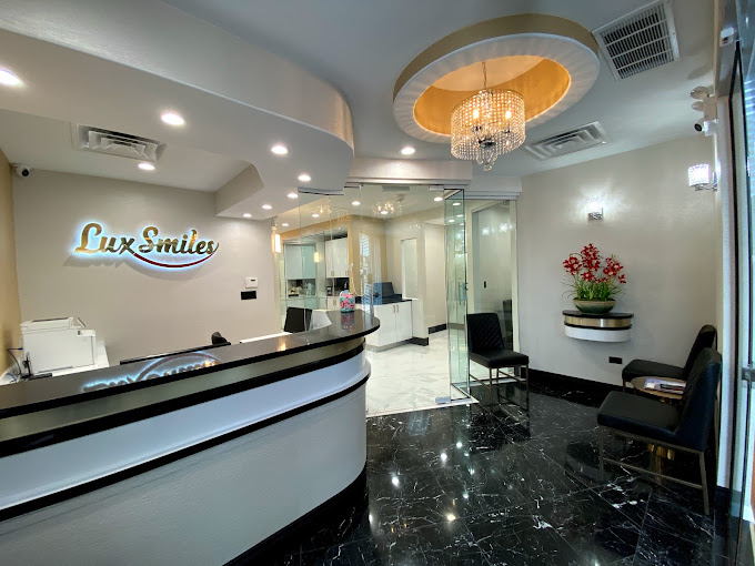 Lux Smiles Cosmetic Dentistry and Prosthodontics photo 1