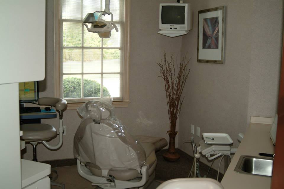 Dr. Kevin S. Midkiff Family & Cosmetic Dentistry photo 2