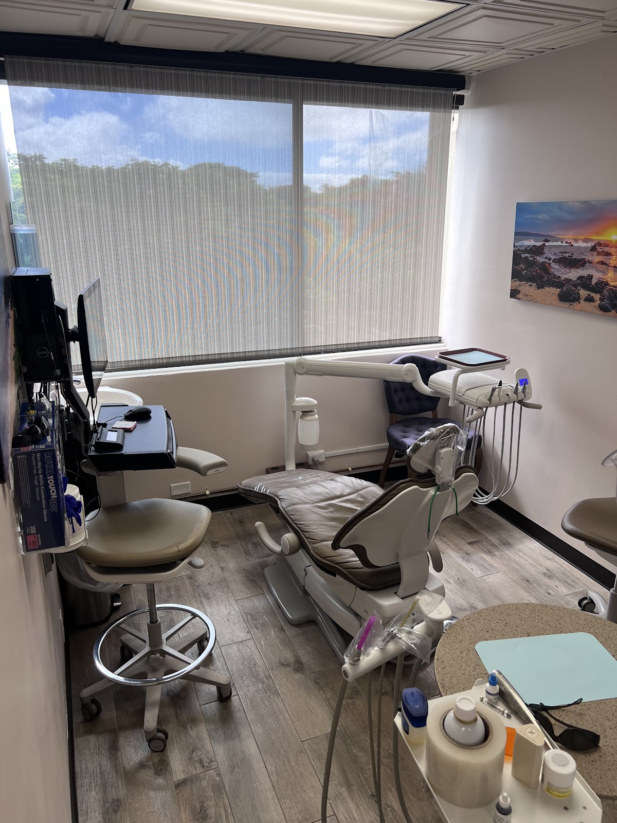 Kahului Dental: Dr. Baxter, Dr. Momberg, Dr. Lena & Dr. Lewis photo 6