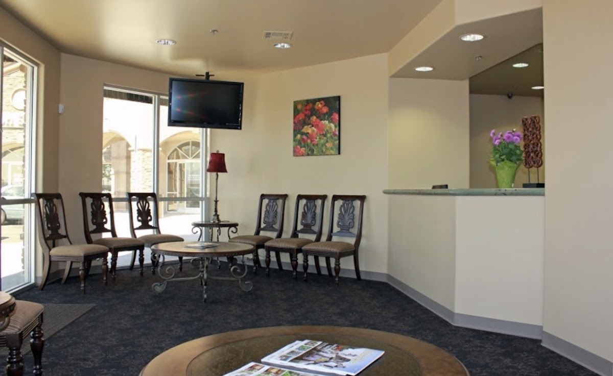 Av Dental Surgery Center: Jonathan Nakano Dmd, Alex Lopez, Dds And Luiza Portnoff Dds photo 2