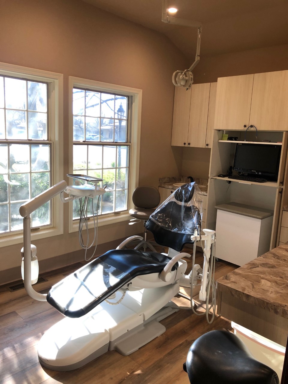 Kremer Dental Care - Philadelphia Square photo 2