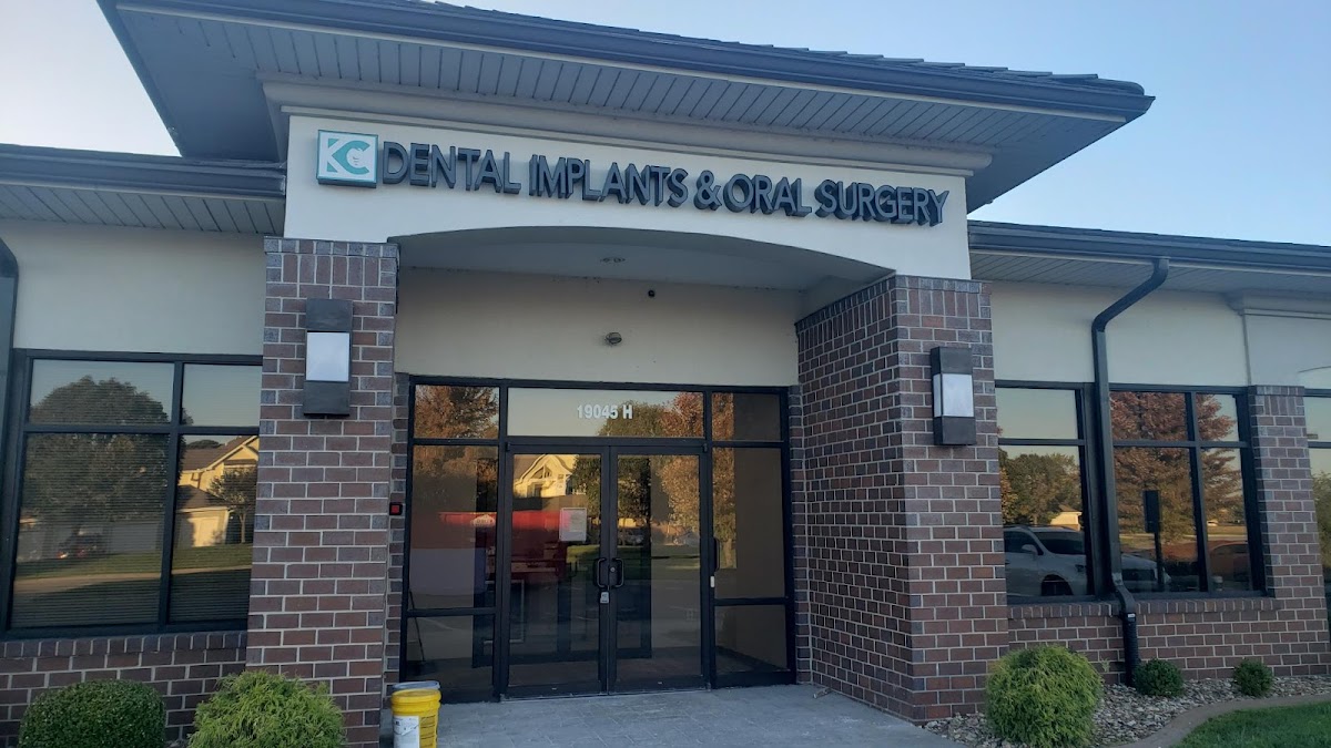 Kansas City Dental Implants & Oral Surgery - Independence photo 6