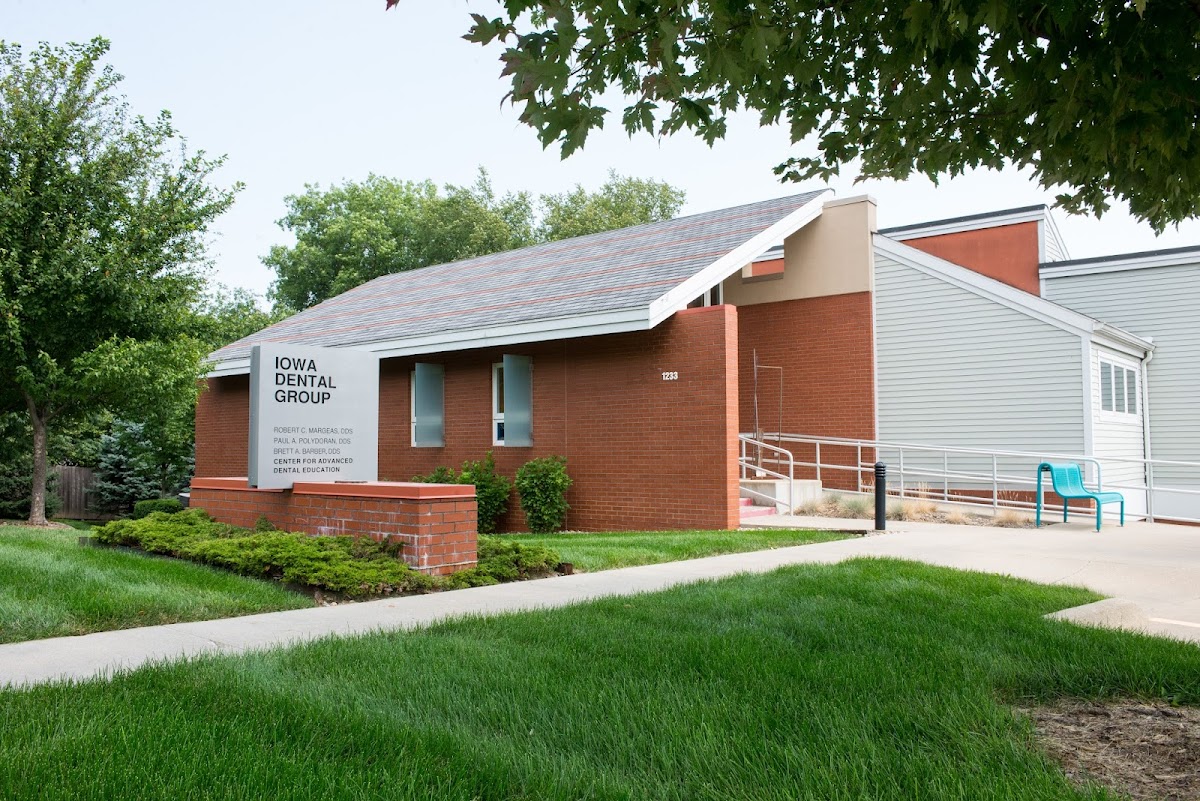 Iowa Dental Group - Des Moines photo 1