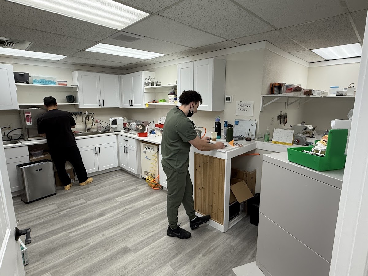Comfy Denture & Hearing Clinic - Federal Way photo 1