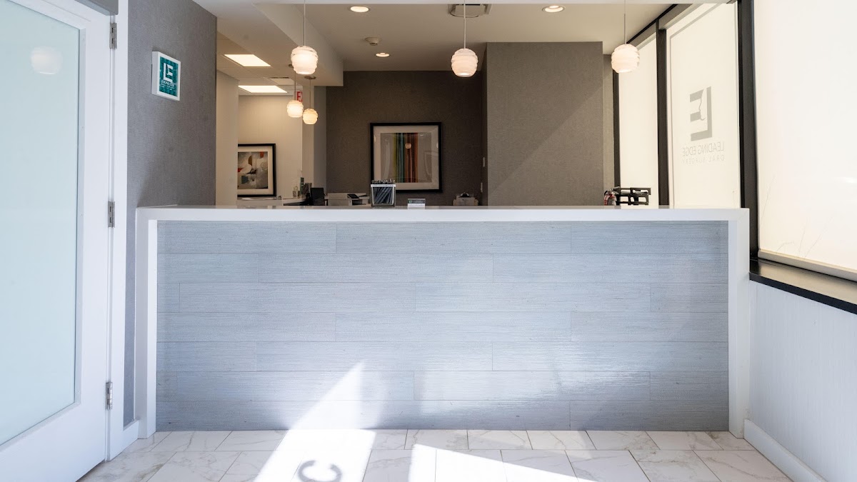 Leading Edge Oral Surgery Woodbury photo 3