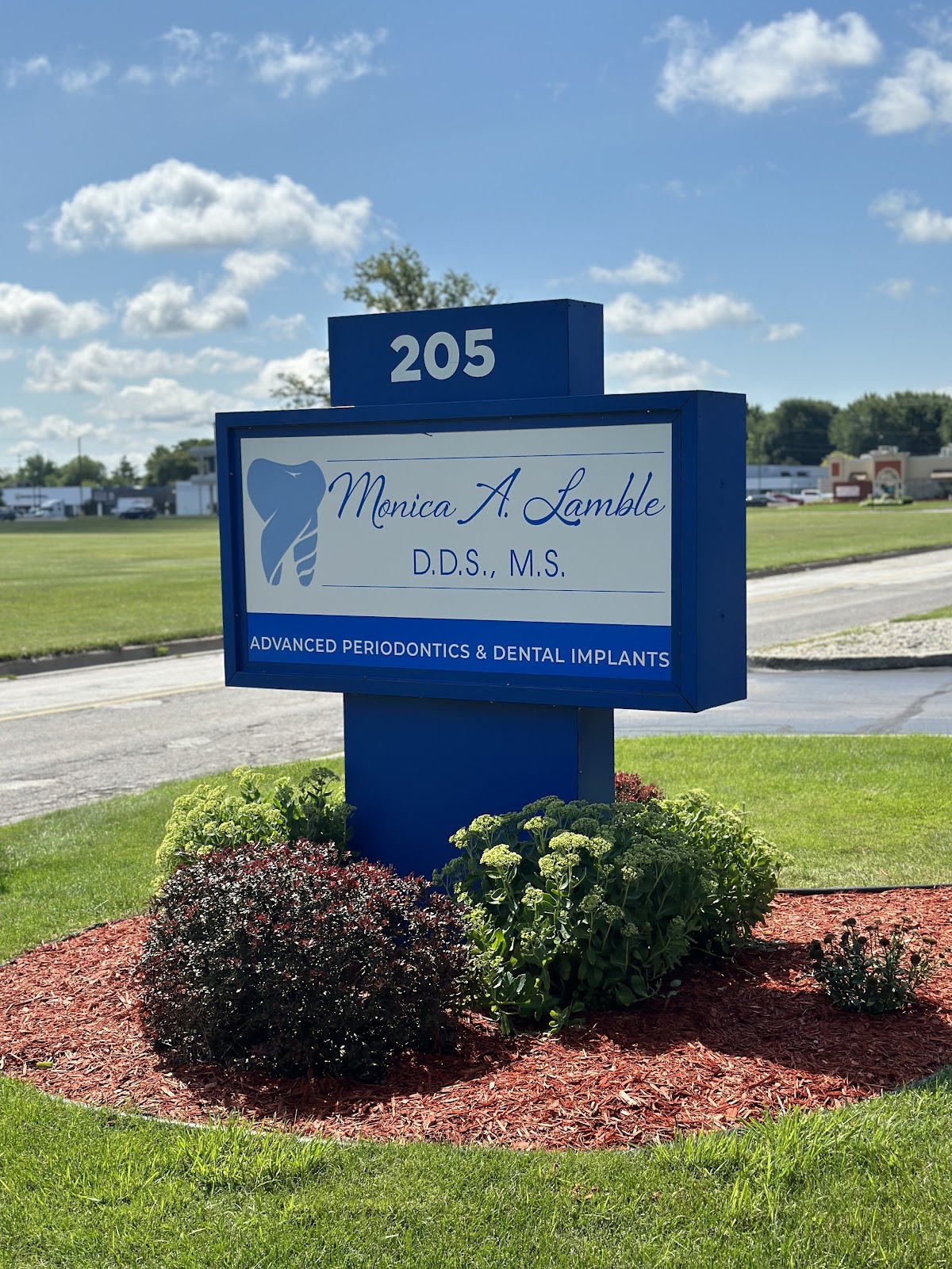Dr. Monica Lamble, D.D.S., M.s. photo 1