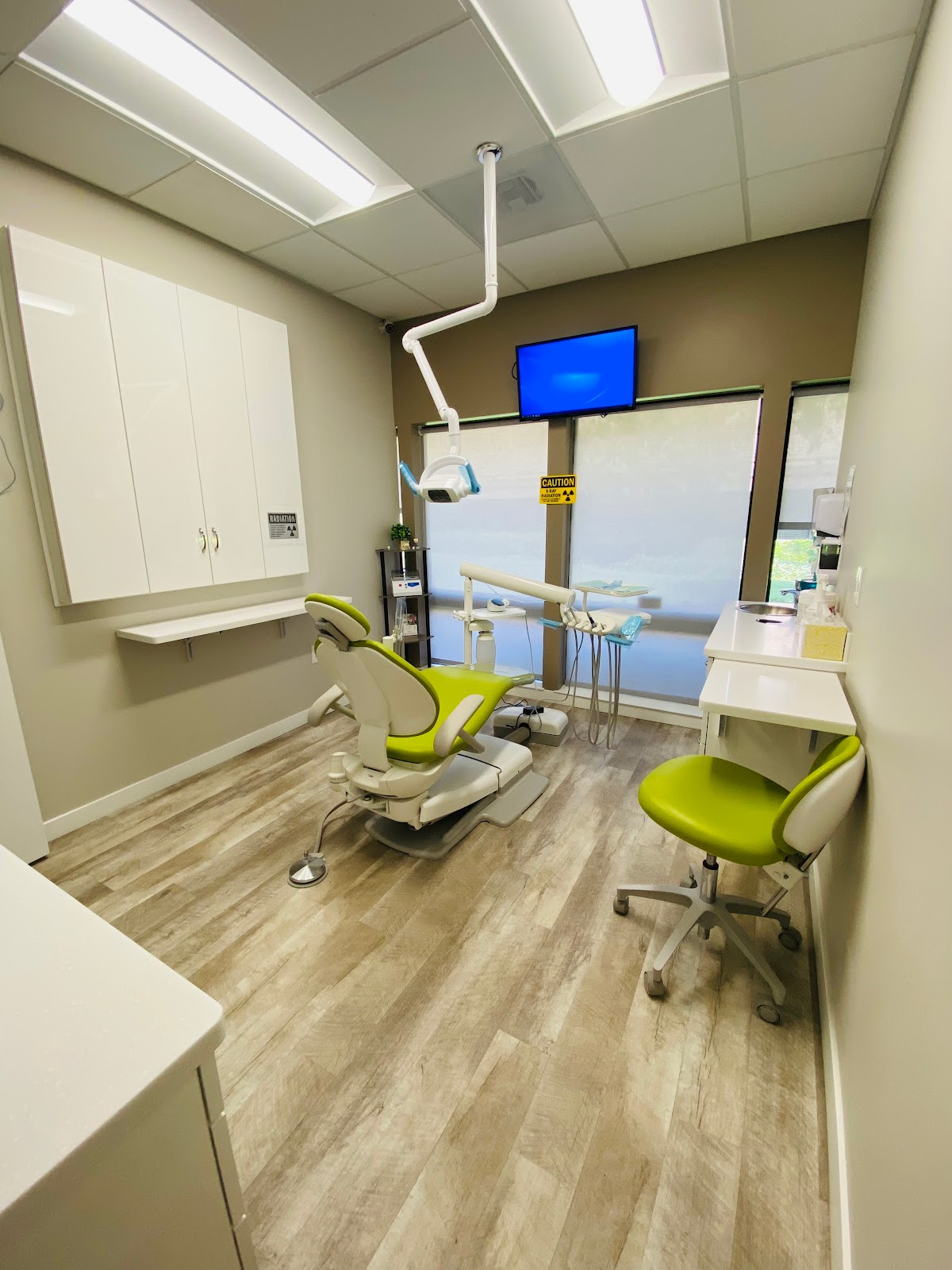 City Family Dental & Implant Centre photo 2