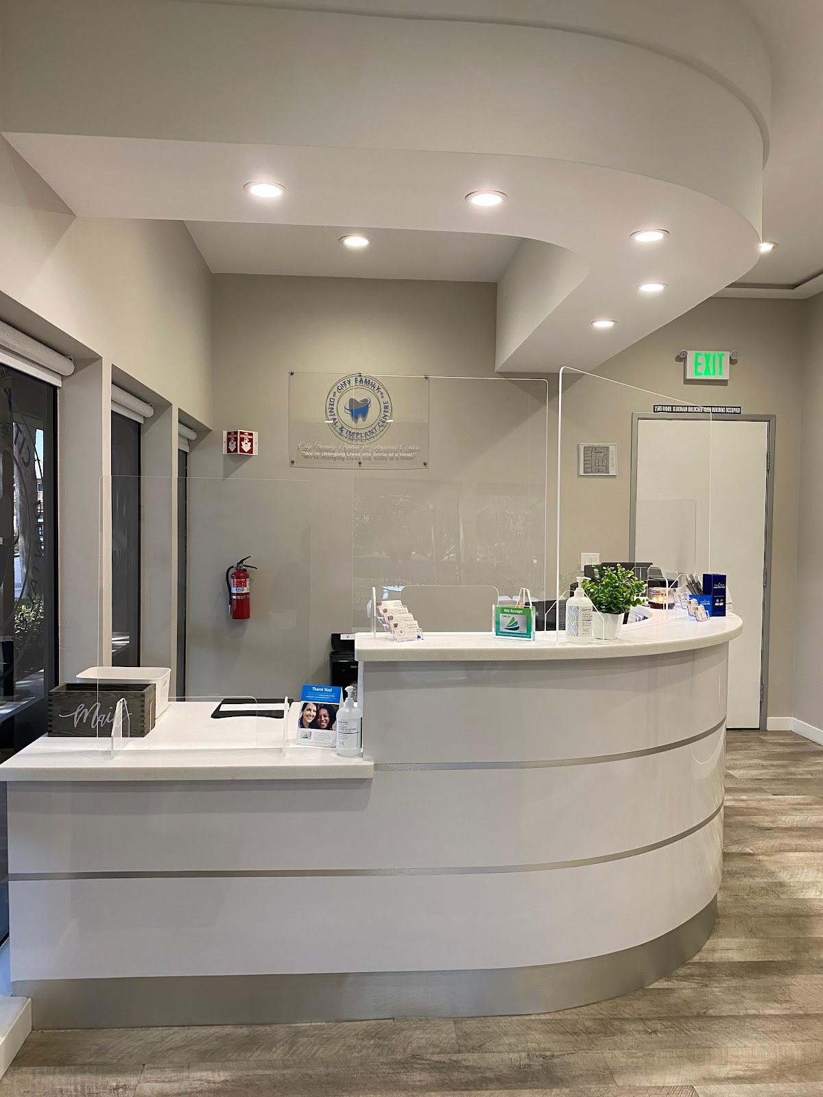City Family Dental & Implant Centre photo 3