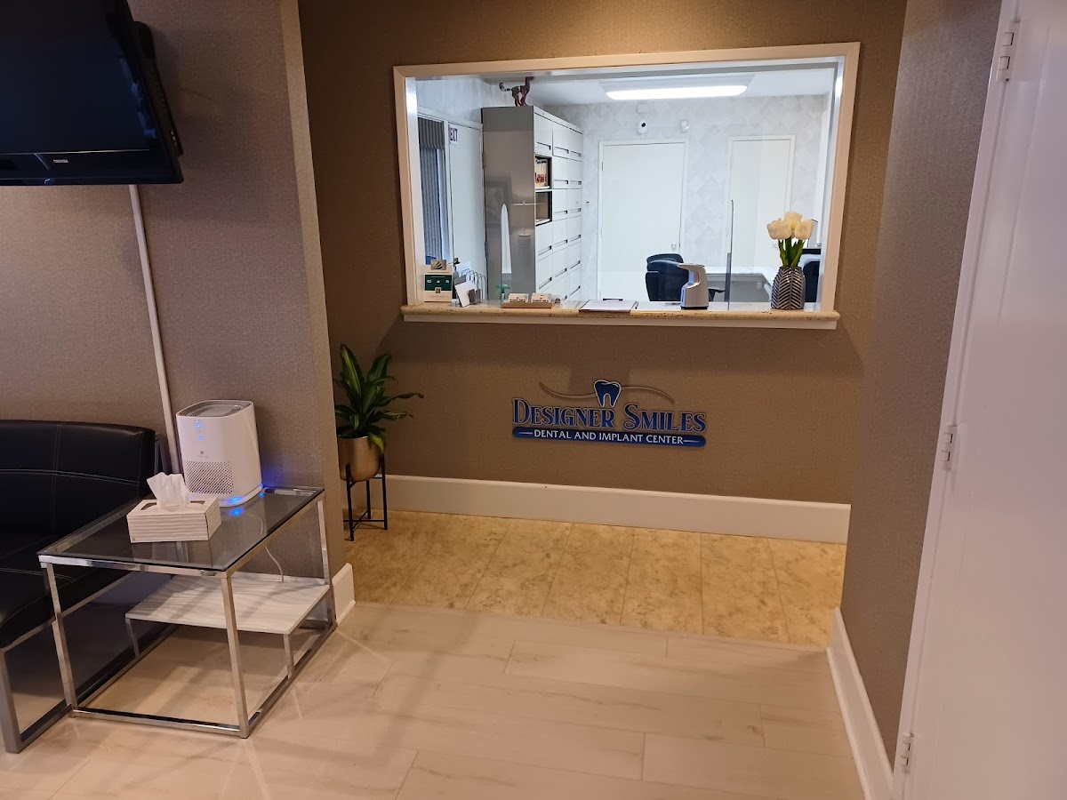 Designer Smiles Dental And Implant Center photo 2