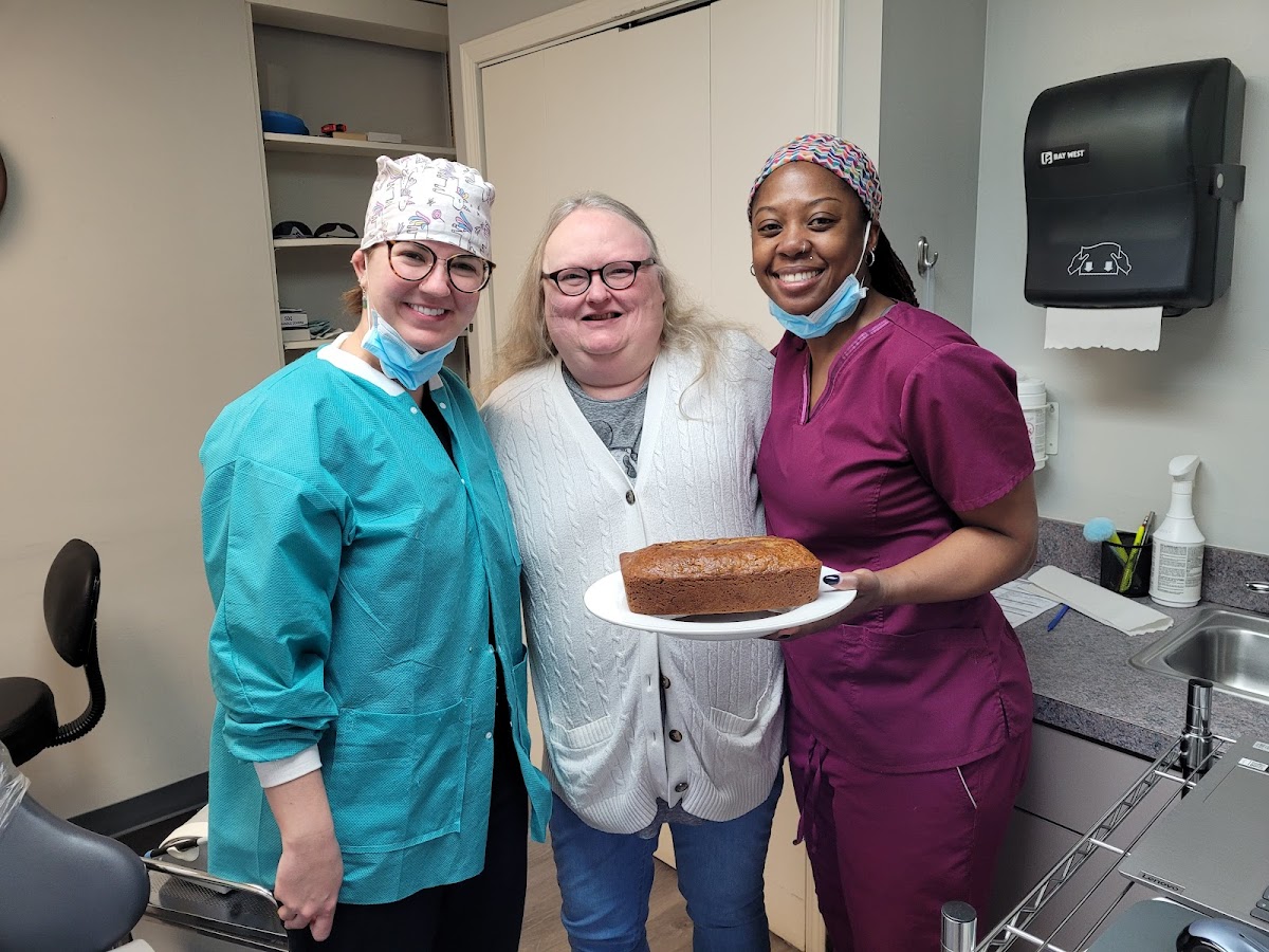 Broadway Family & Cosmetic Dentistry photo 4