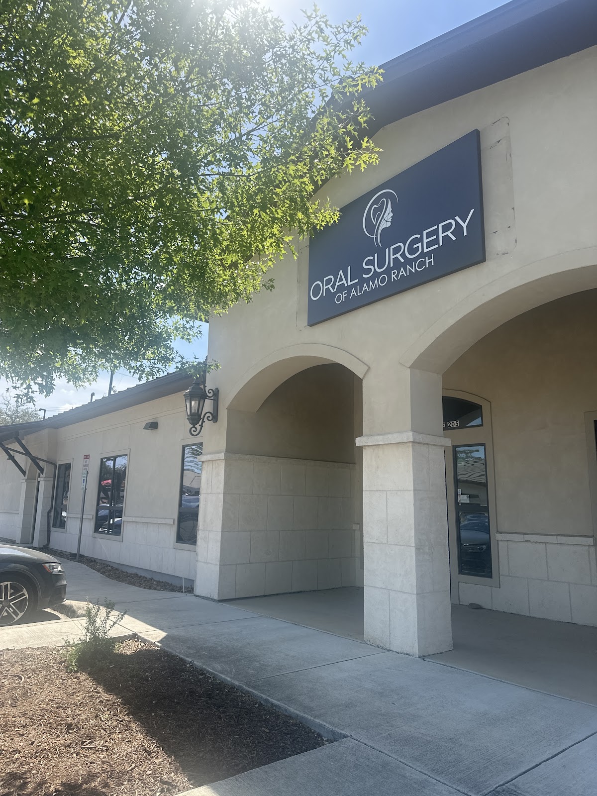 Oral Surgery of Alamo Ranch: Raymond W. Kaercher DDS, MD photo 4