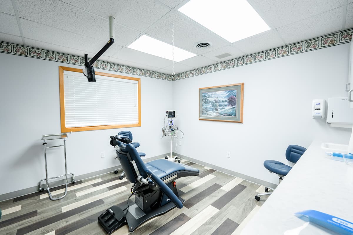 Dr. Mark A. Plant DDS PA photo 2