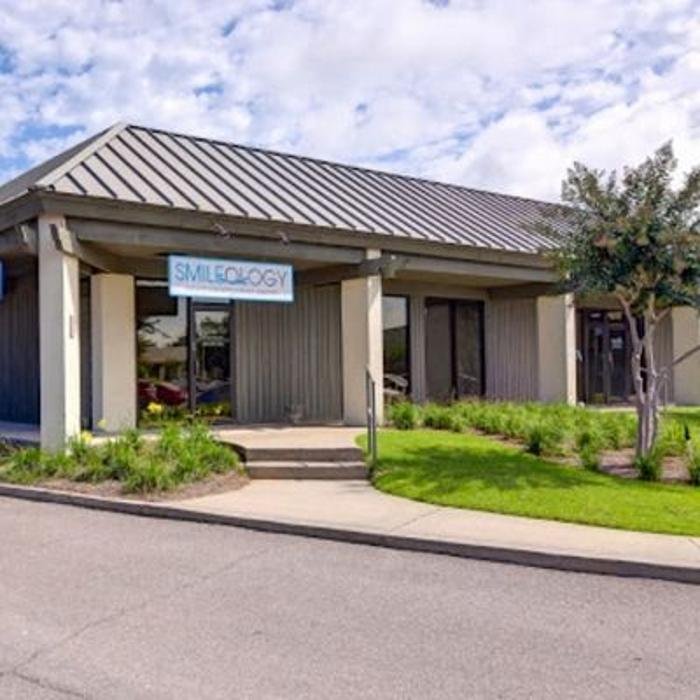 Smileology Niceville - Implant, Cosmetic & Family Dentistry photo 1