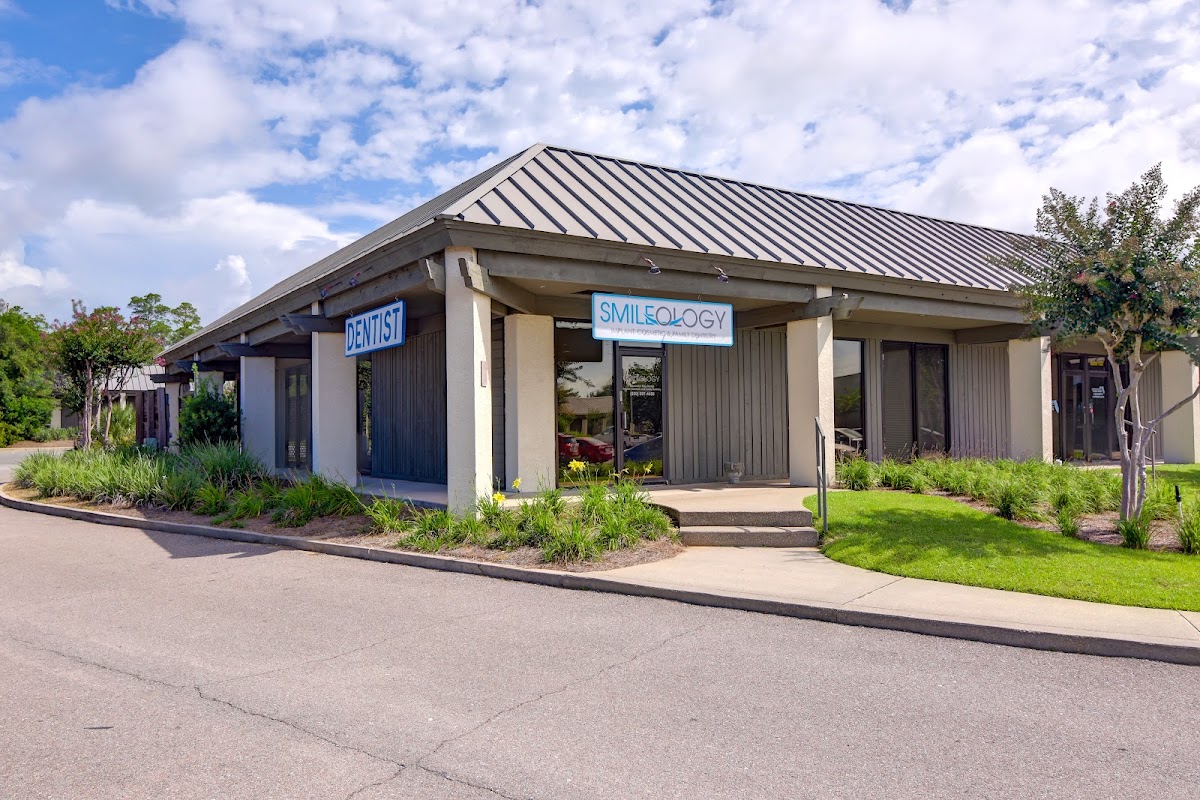 Smileology Niceville - Implant, Cosmetic & Family Dentistry photo 5