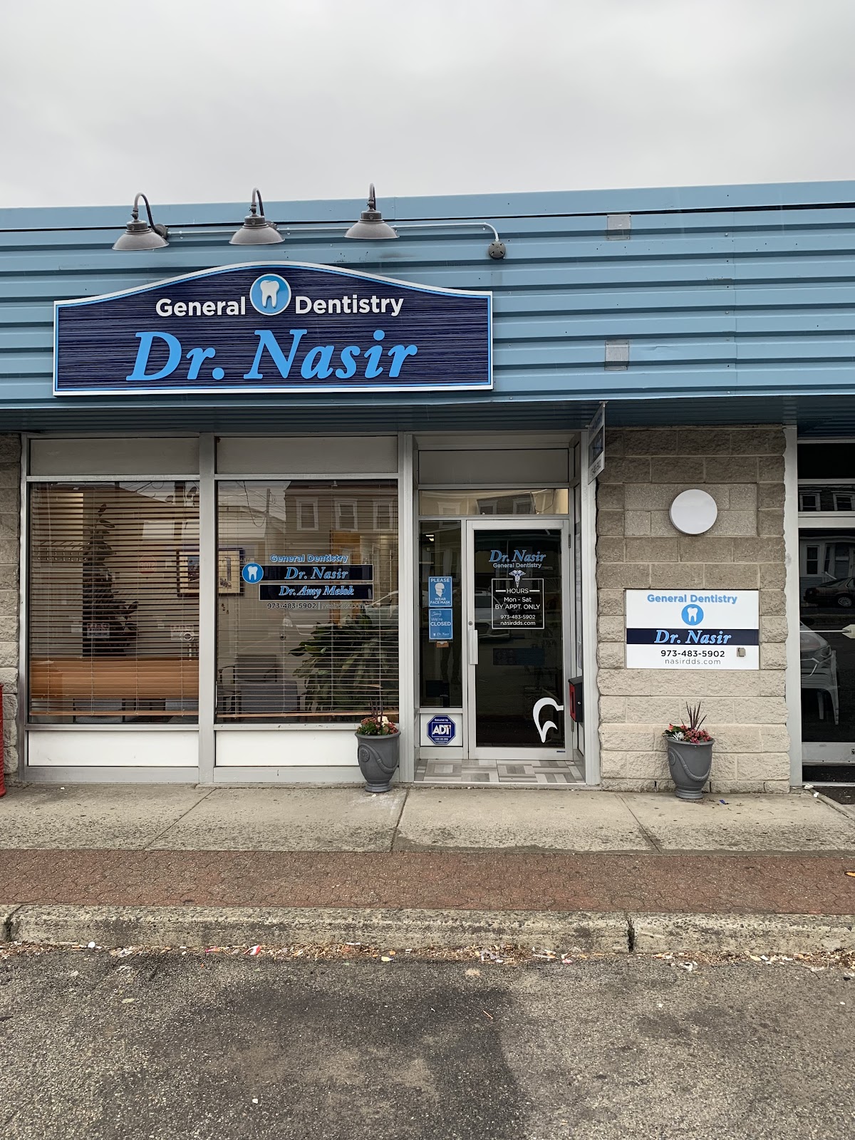 Dr. Nasir General Dentistry photo 1