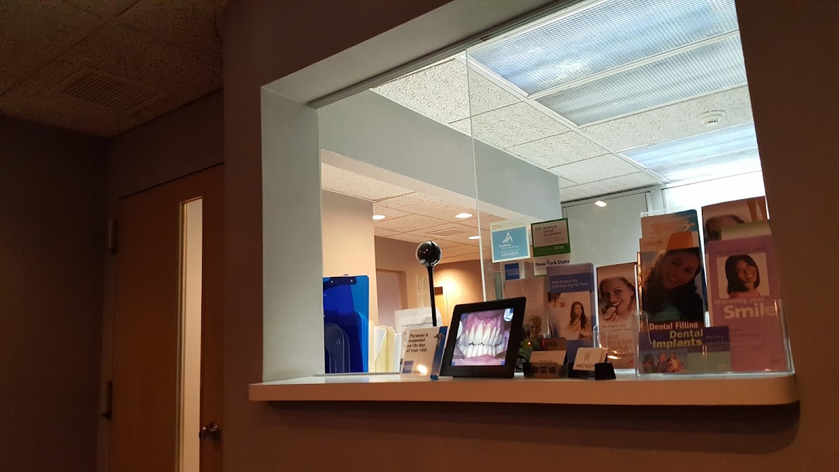 Westchester Dental Design: Implant, Cosmetic, and Family Dentistry photo 4