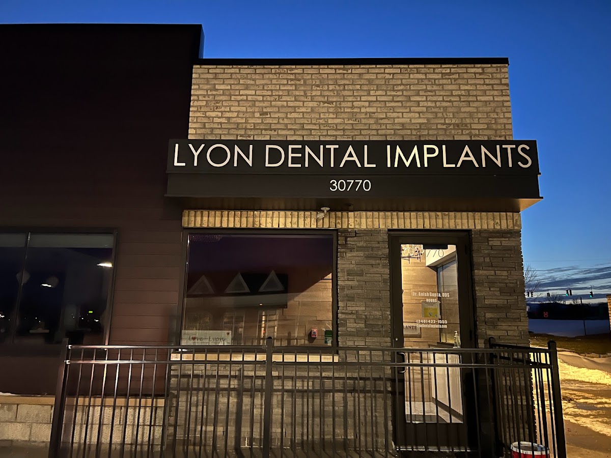 Lyon Dental Implants and Oral Surgery photo 5