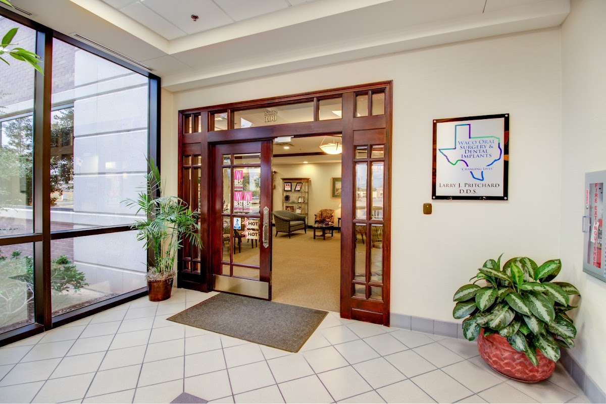 Waco Center for Oral and Maxillofacial Surgery photo 2