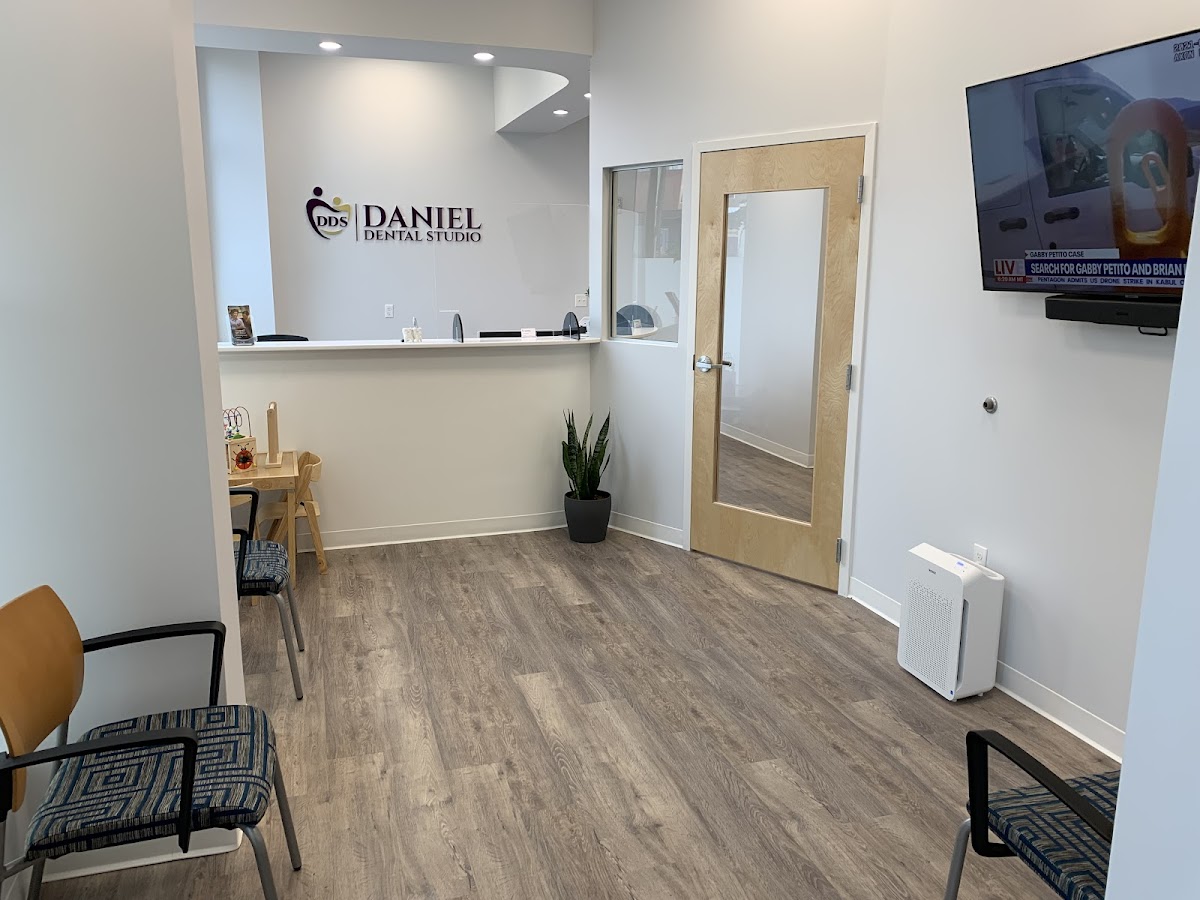 Daniel Dental Studio photo 2