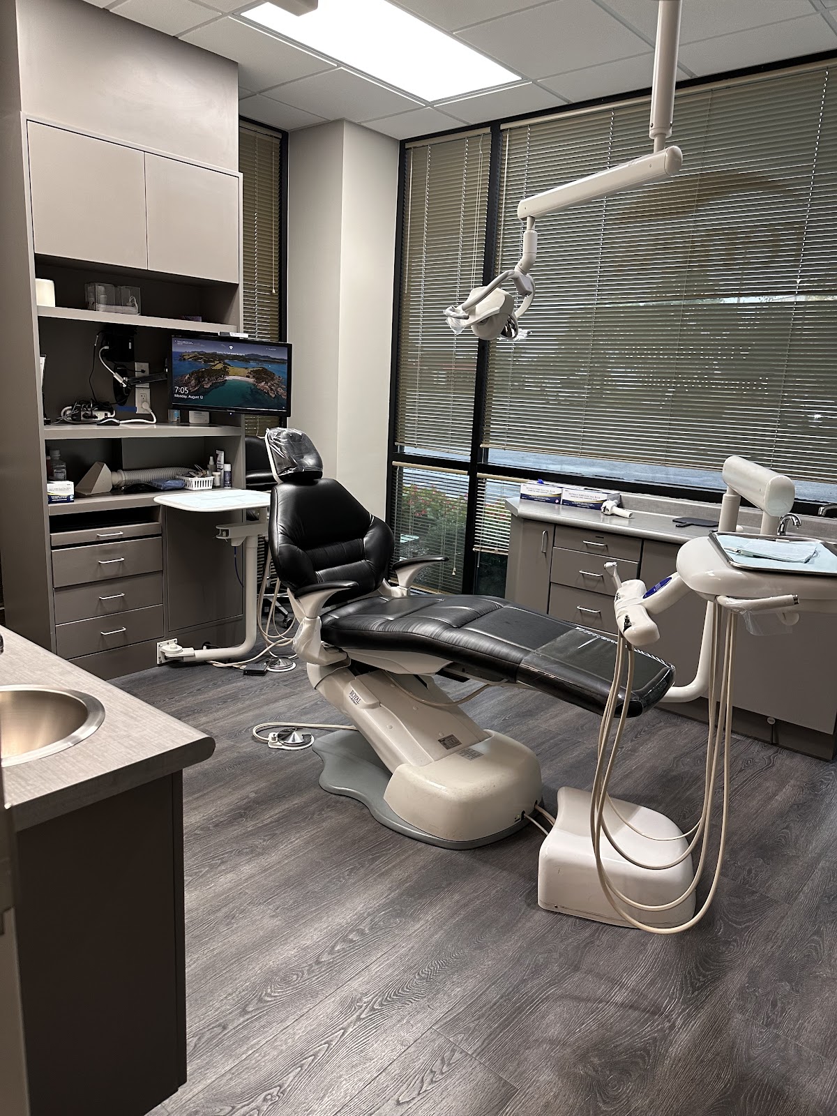 Op Implant Dental photo 1