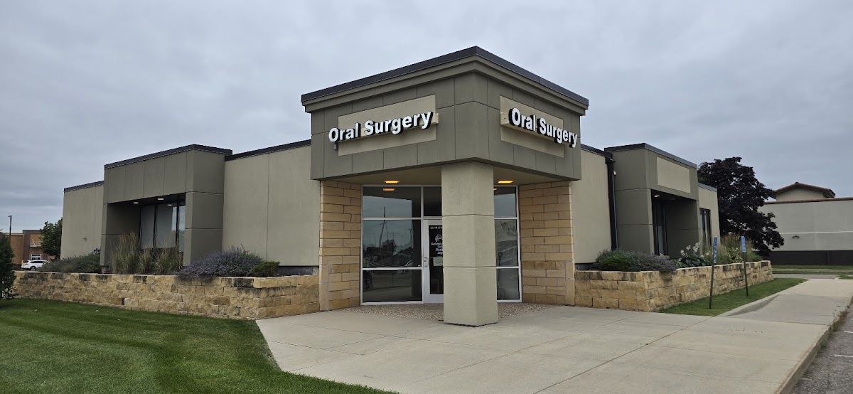 Southeastern Minnesota Oral & Maxillofacial Surgery photo 1