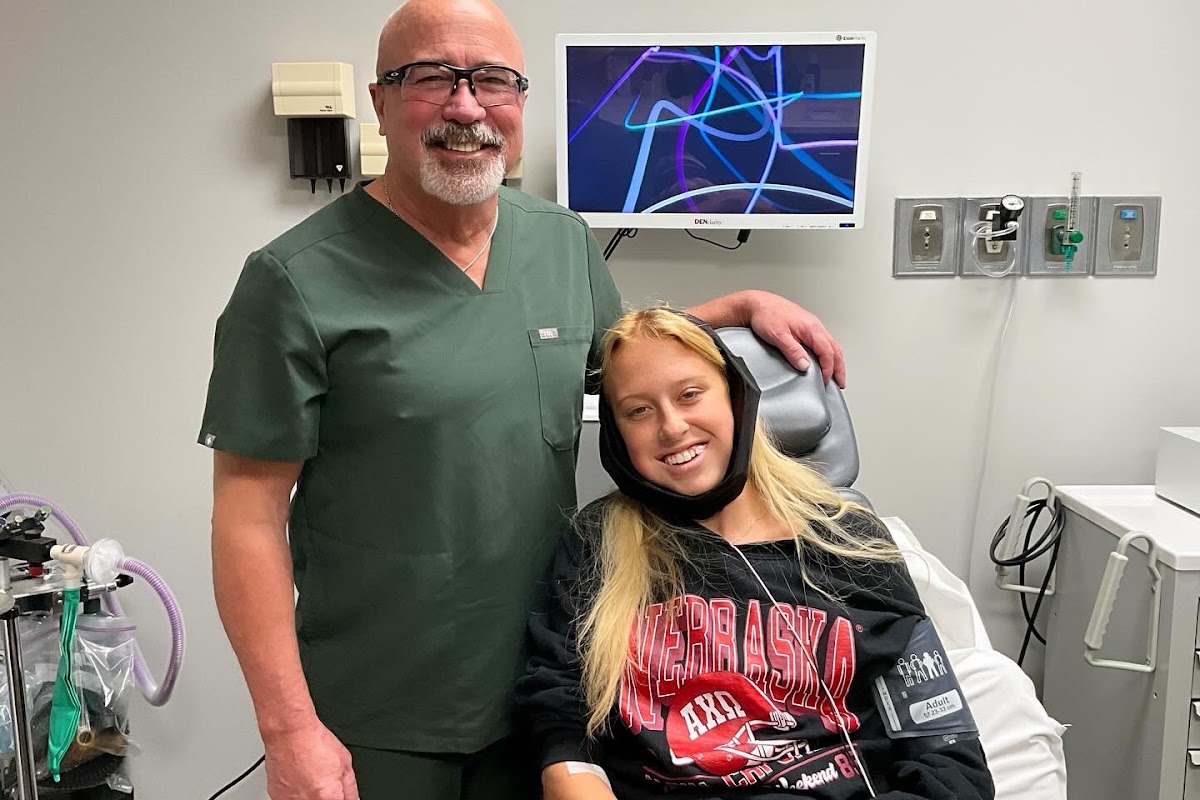 Lincoln Oral Surgery photo 3