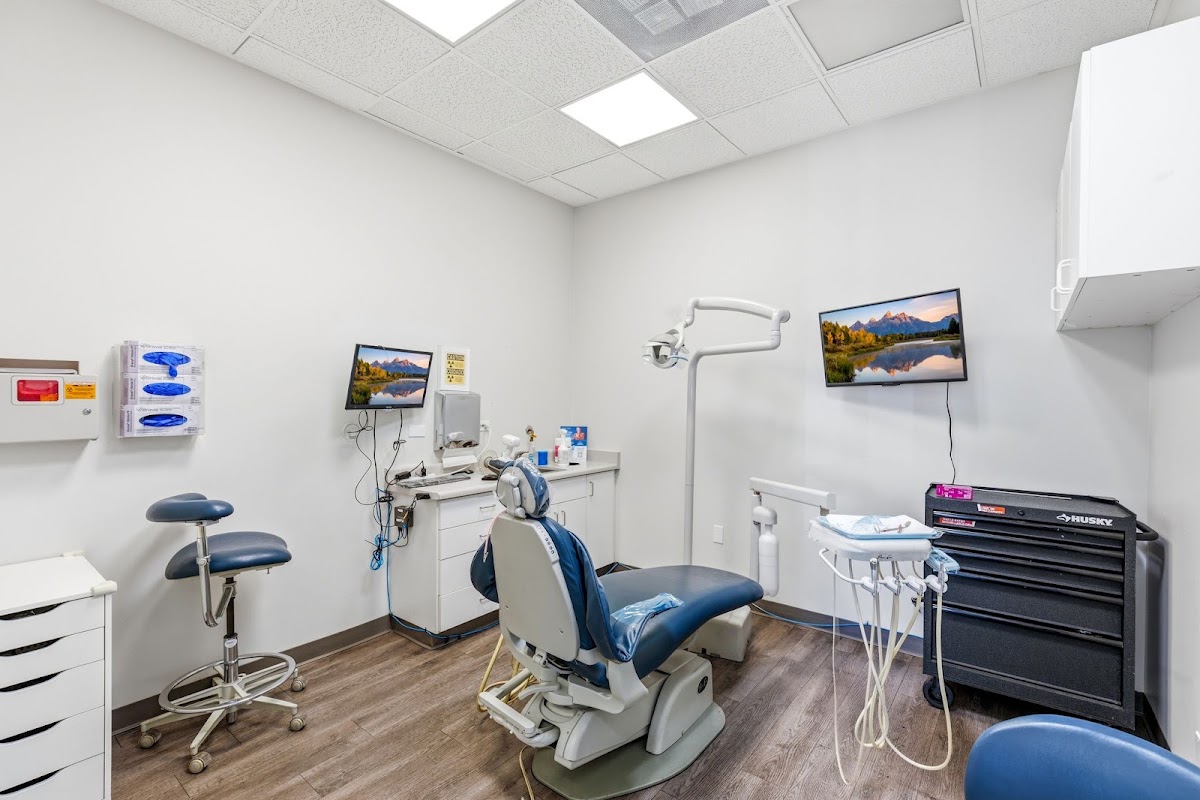 Boca Dental & Braces - Bonanza & Eastern photo 2