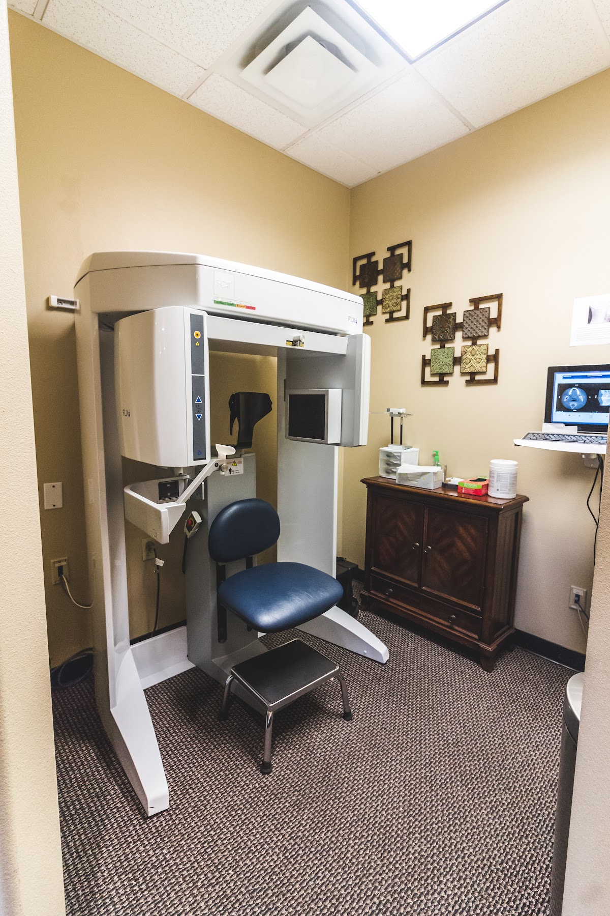 Inland Empire Oral Surgery & Dental Implants (Ieomfs) photo 4