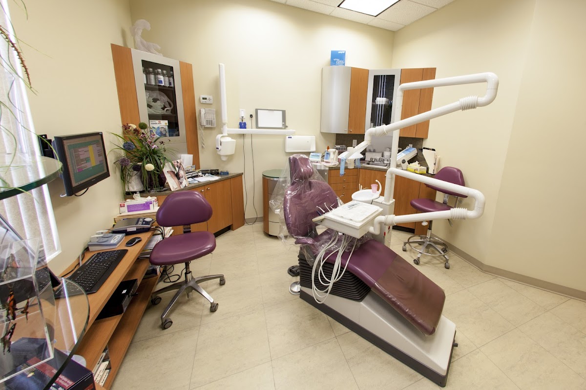 Gentle Dental of Nj - Multispecialty Family Dentist in Newark | Dr. Bernstein, DDS photo 2