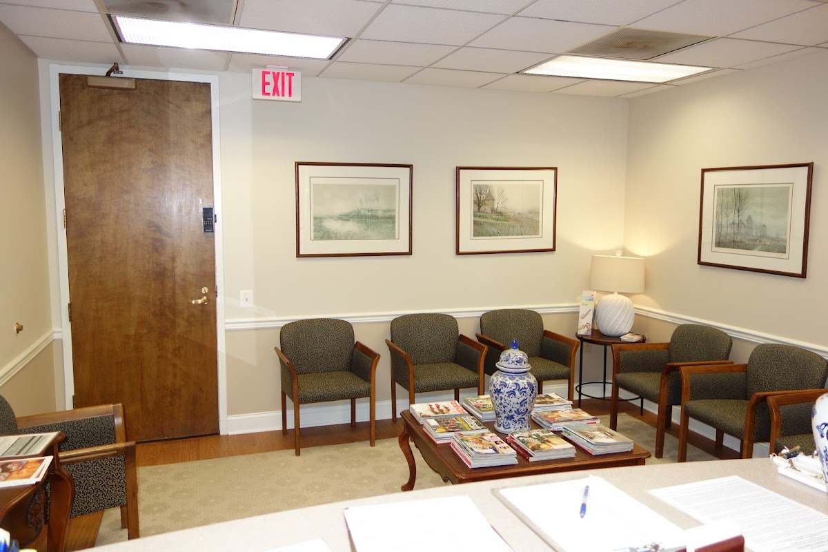 Chevy Chase Implant & Oral Surgery - Drs. Park, Kunkle, Hill & Lindquist photo 5