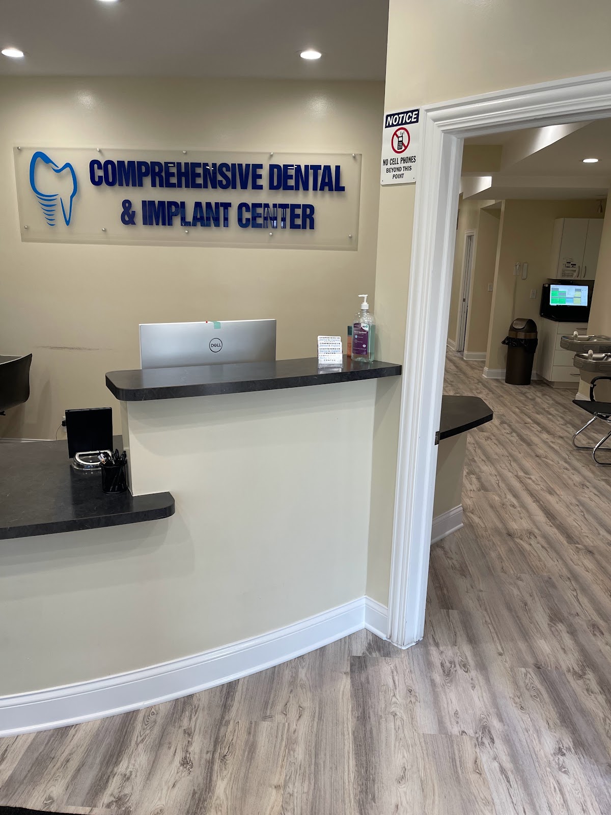 Comprehensive Dental & Implant Center photo 3