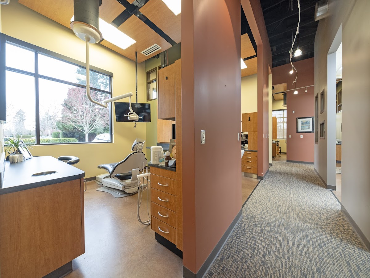 Roots Dental & Dental Implant Center - Vancouver photo 2