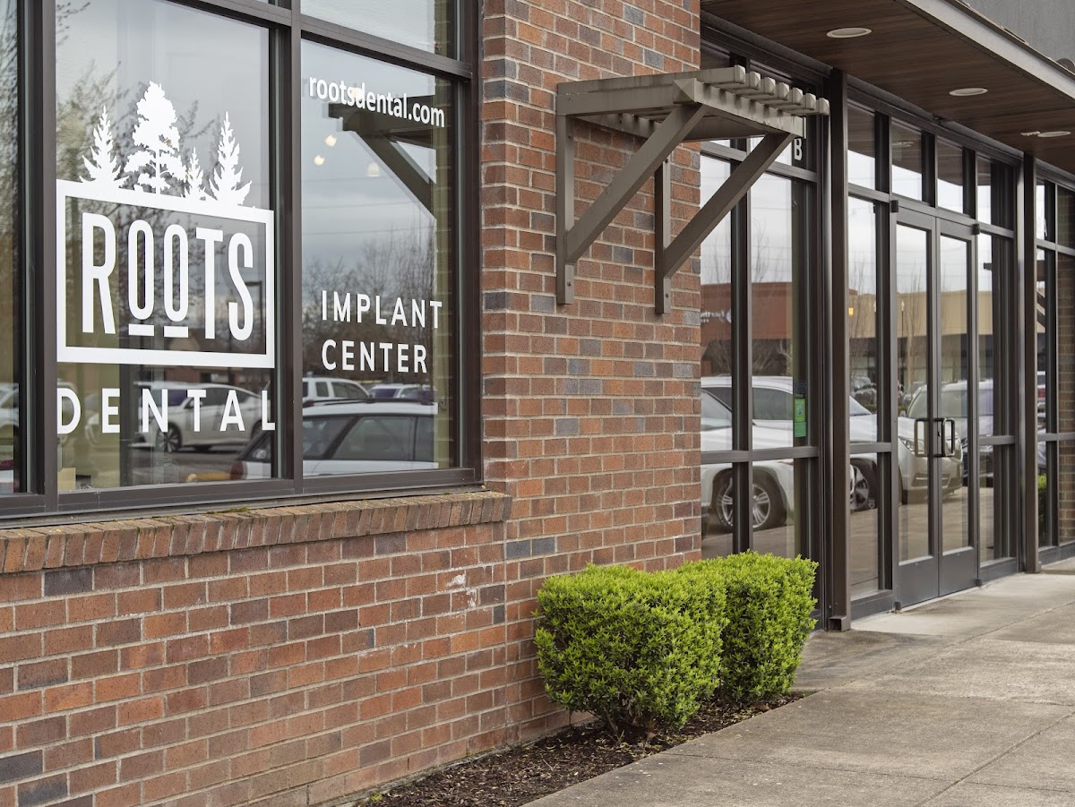 Roots Dental & Dental Implant Center - Vancouver photo 5