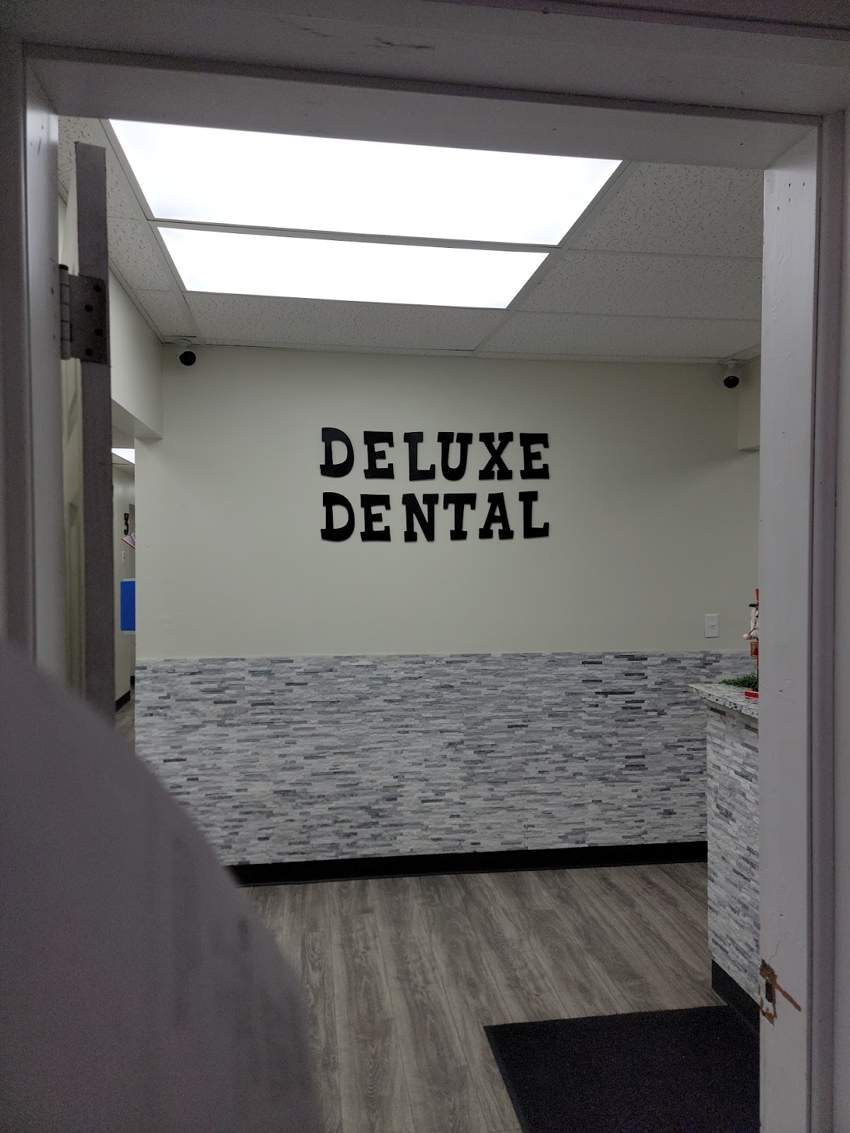 Deluxe Dental Mount Morris photo 5