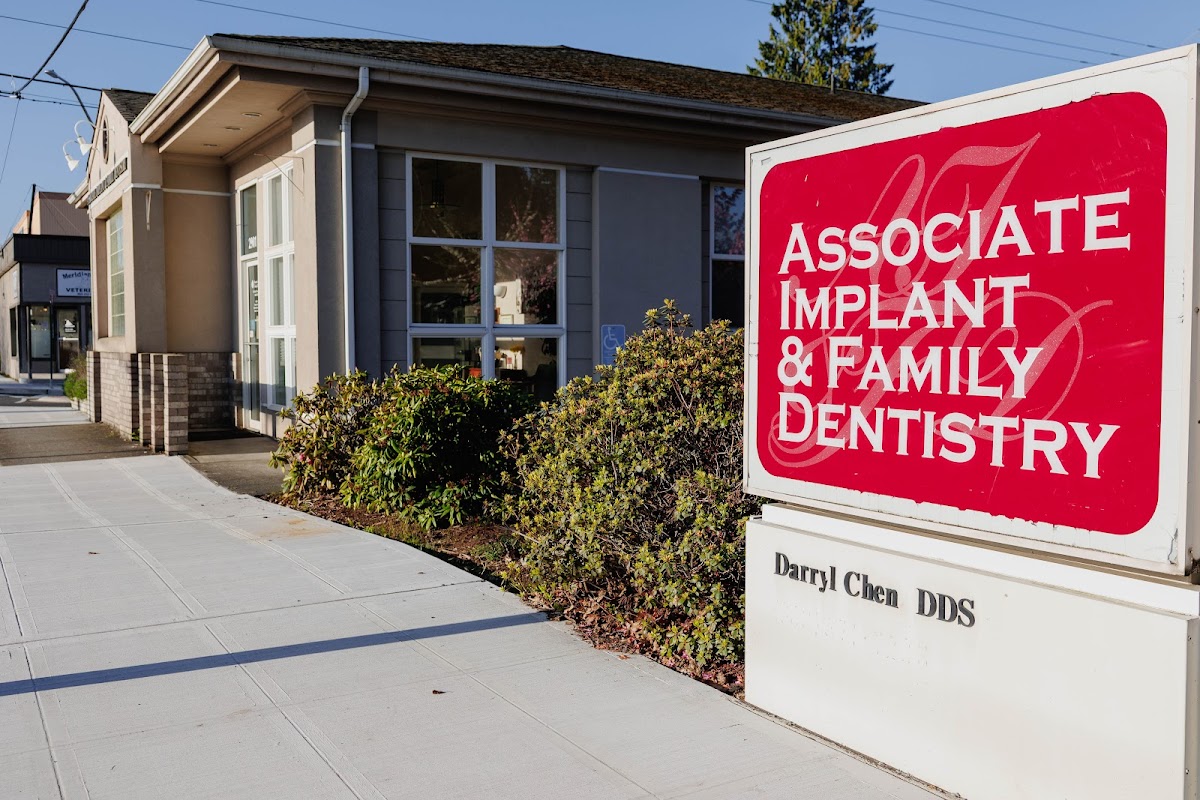 Associate Implant & Family Dentistry photo 5