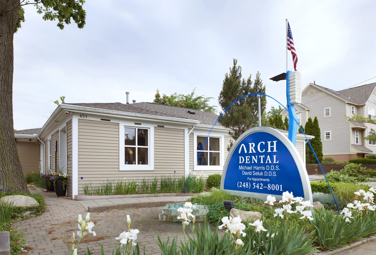 Arch Dental- Implants, Invisalign Dentist in Madison Heights photo 1