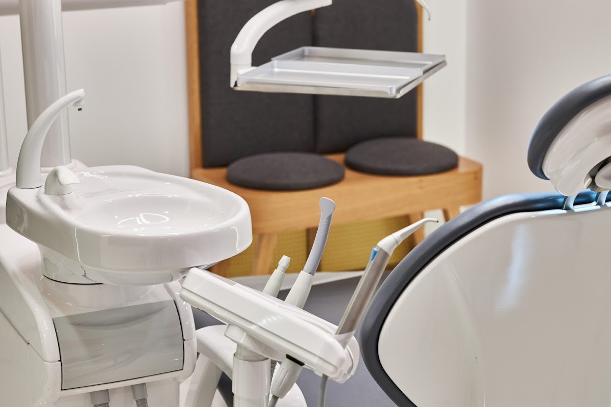 Lazenby Dental photo 1