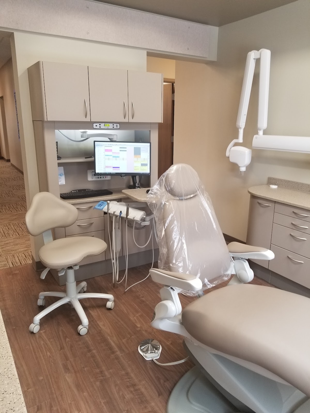 Delasanta Dental photo 3