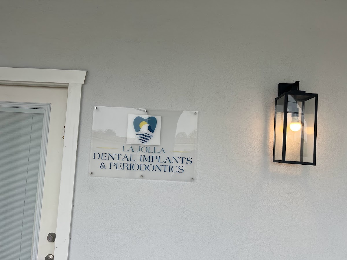 La Jolla Dental Implants & Periodontics photo 3