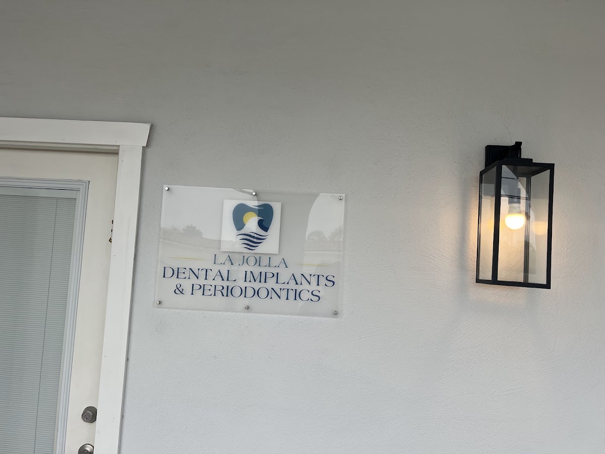 La Jolla Dental Implants & Periodontics photo 3