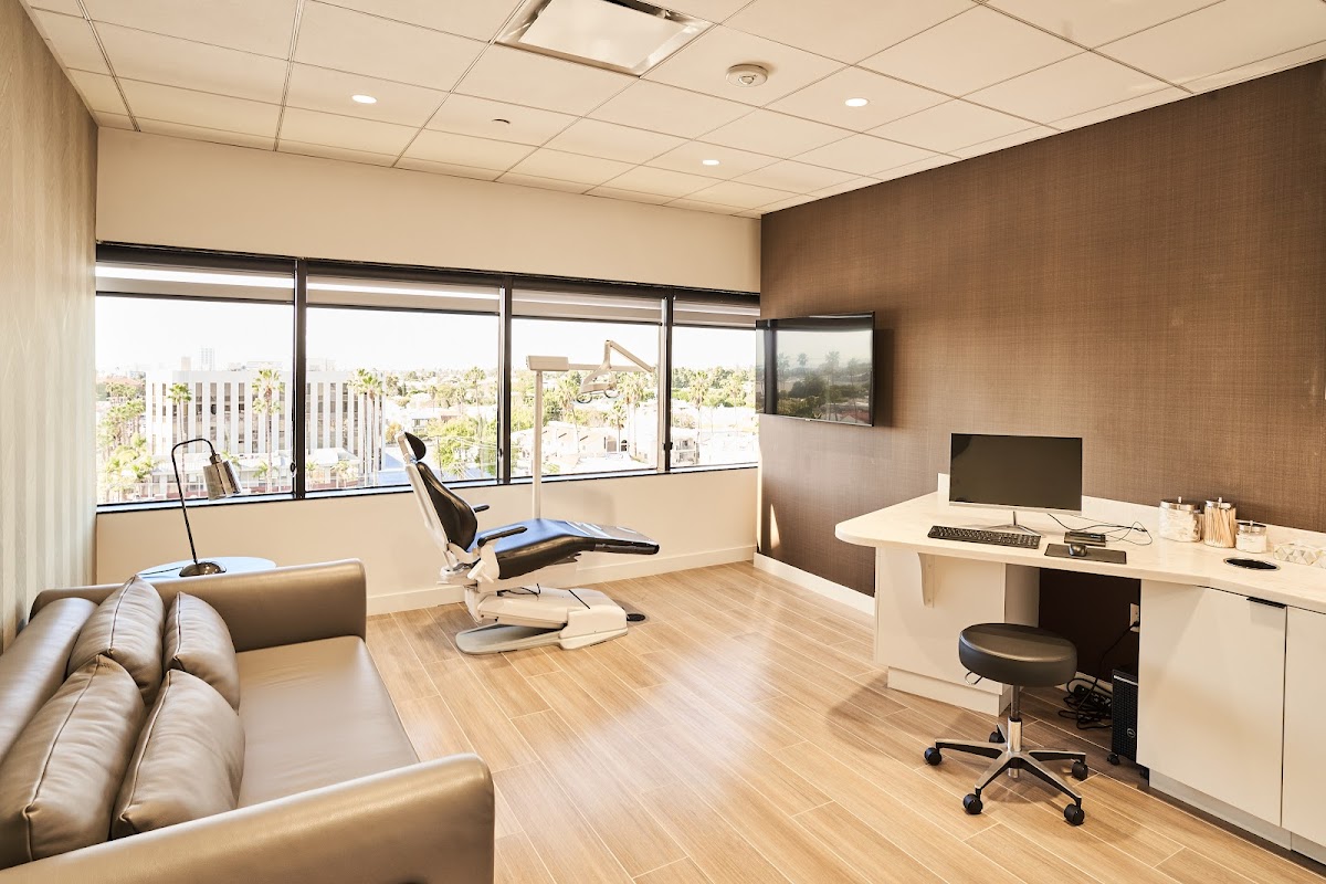 Santa Monica Center For Oral Surgery And Dental Implants photo 3