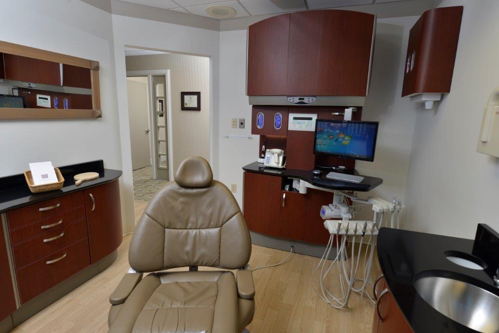 Weierbach & Genetti Prosthodontics photo 4