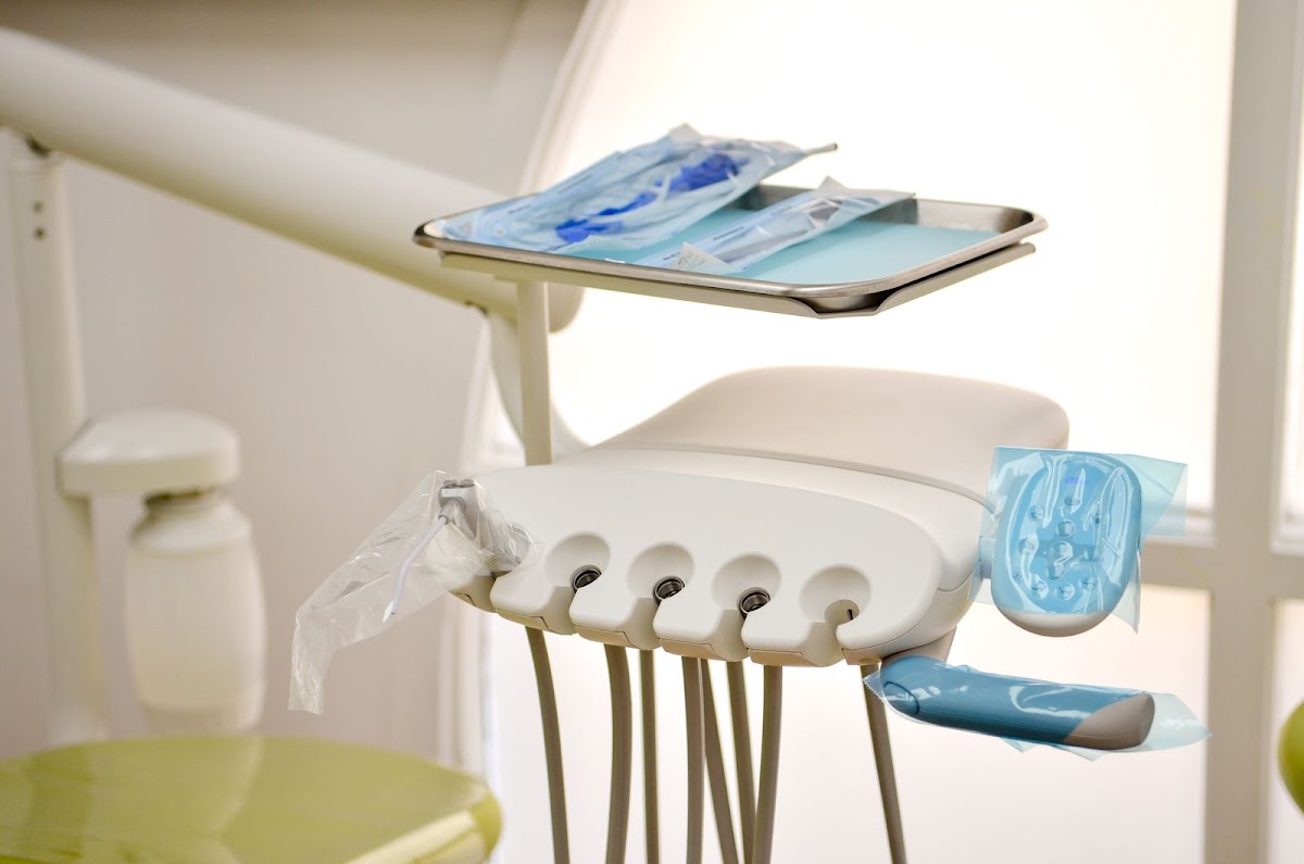 See Me Smile Dental Of Oxnard Dental Office Of Dr.Hamid Barkhordar photo 5