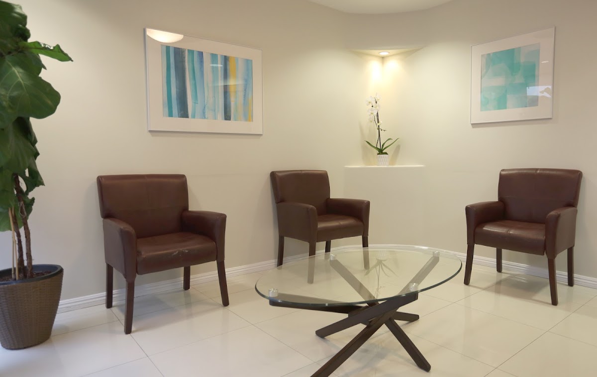 Pacific Smiles Dental Implant Center photo 3